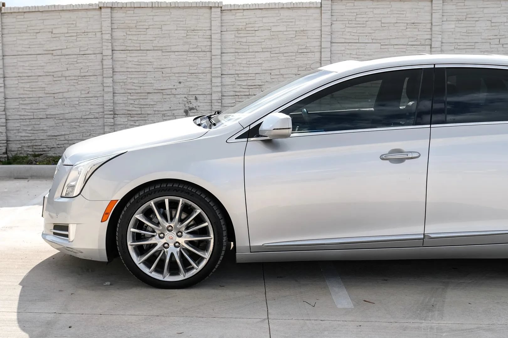 Used 2015 Cadillac XTS Platinum AWD/4WD image 10