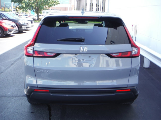 Used 2025 Honda CR-V EX image 8