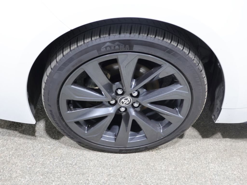 Used 2024 Toyota Corolla SE w/ Convenience Package image 21