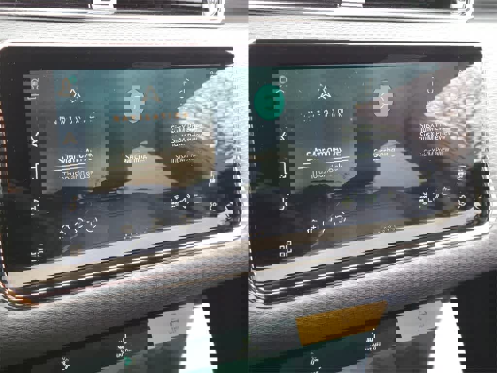 Used 2023 Land Rover Range Rover Evoque R-Dynamic S image 23