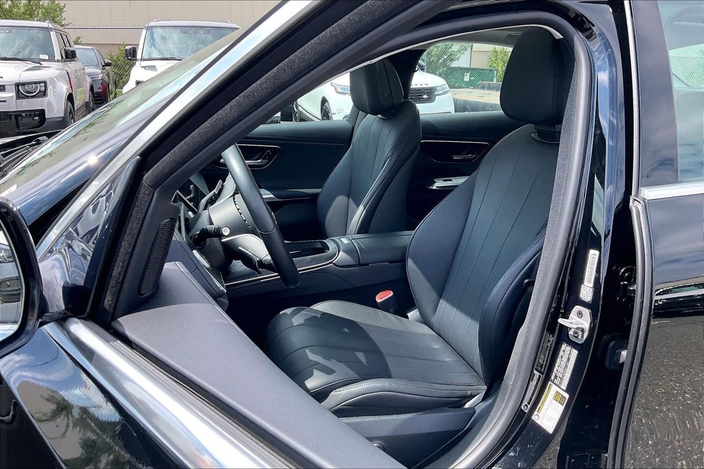 Certified 2024 Mercedes-Benz E 350 4MATIC Sedan image 5