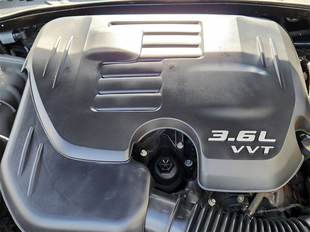 Used 2017 Chrysler 300 S w/ 300S Premium Group image 16