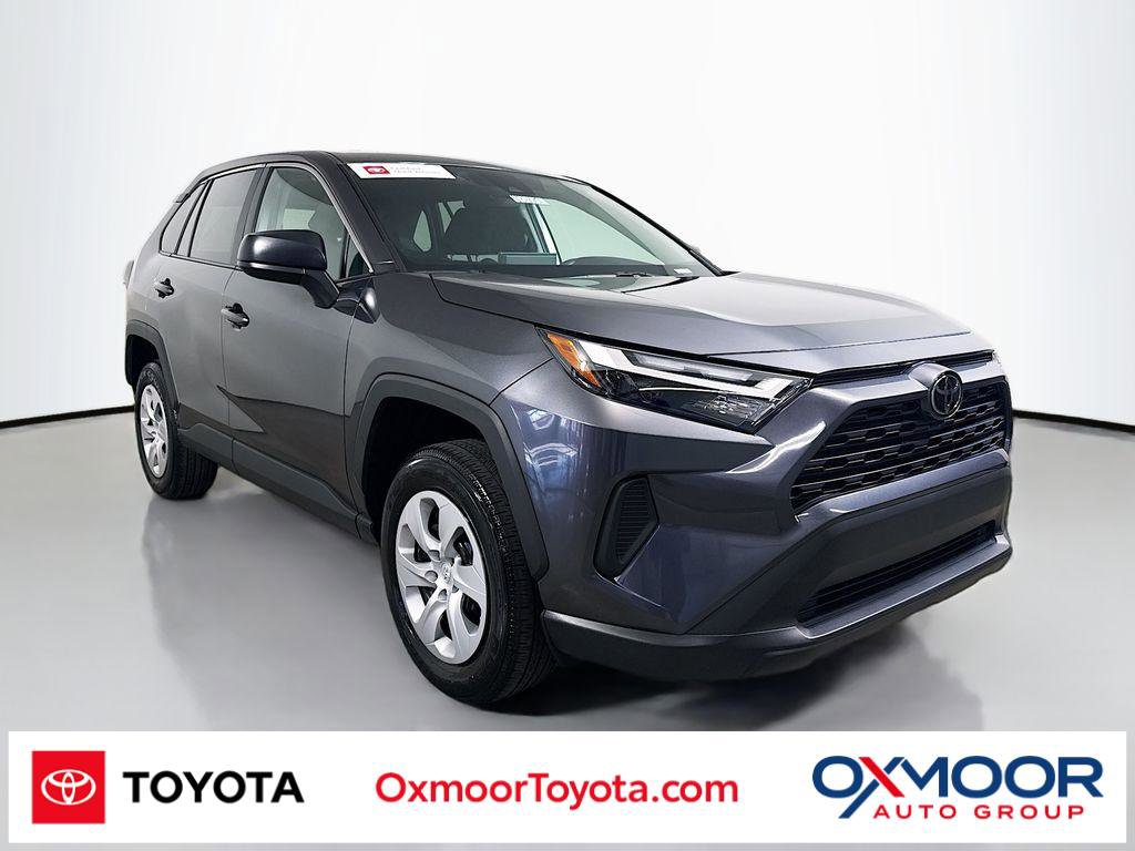 Certified 2025 Toyota RAV4 LE AWD/4WD image 1