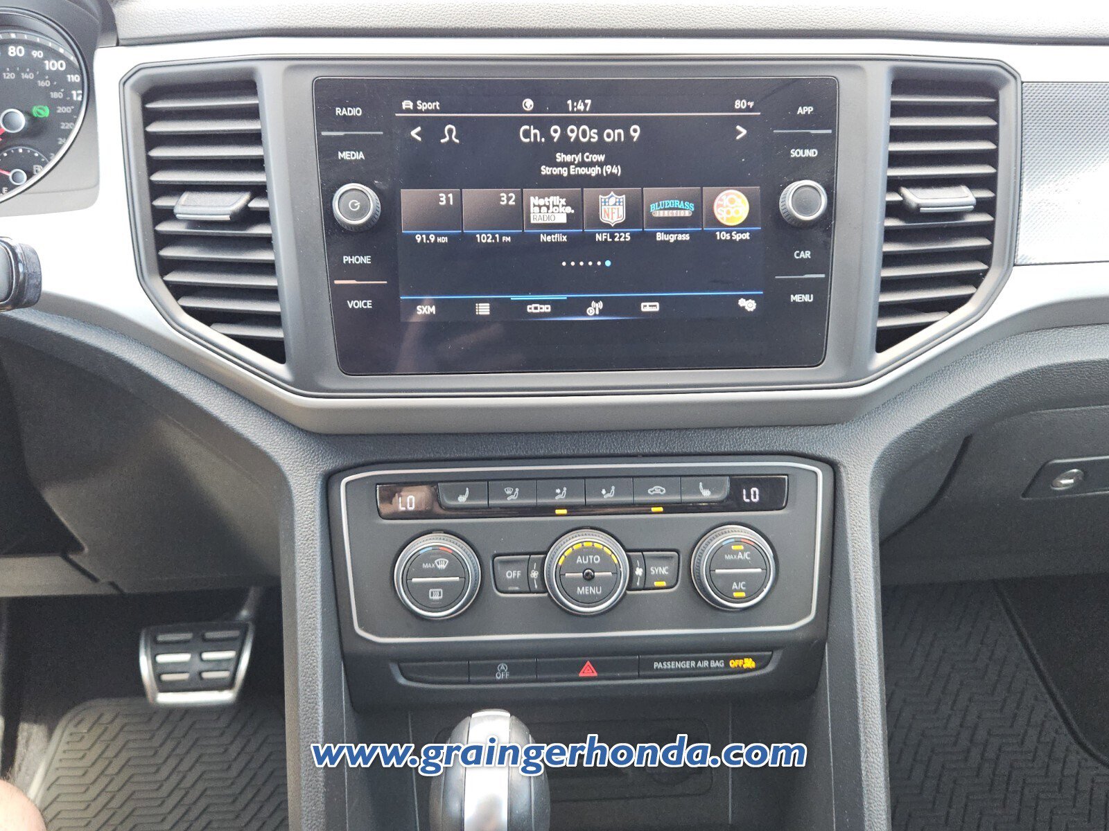 Used 2021 Volkswagen Atlas Cross Sport SE w/ Panoramic Sunroof Package image 15