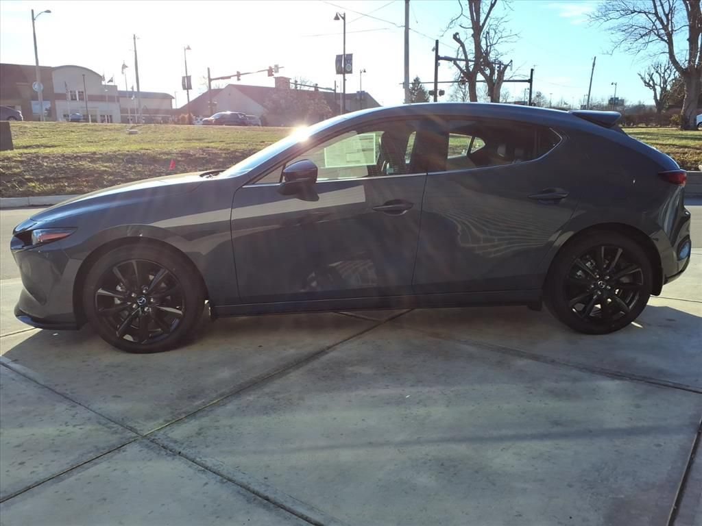 New 2026 MAZDA MAZDA3 Hatchback w/Premium Plus Pkg AWD/4WD image 4