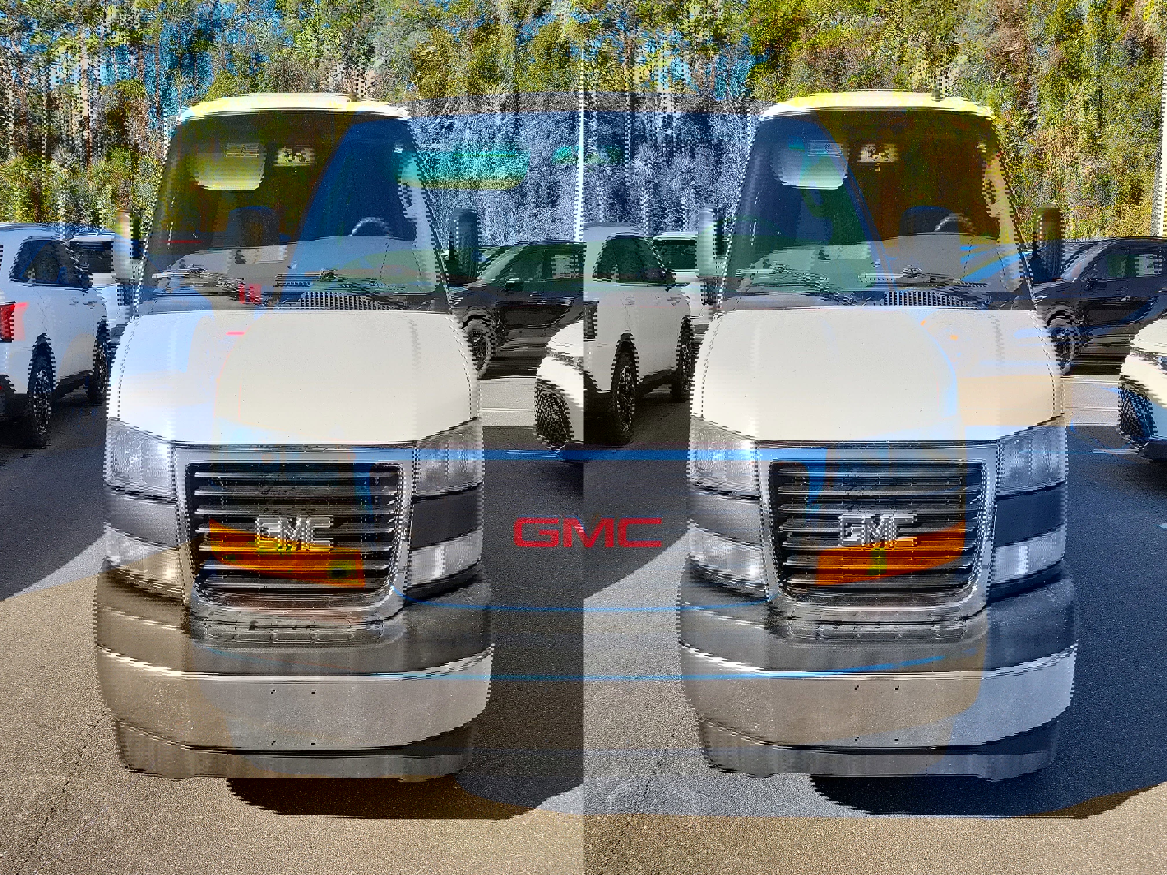 Used 2020 GMC Savana 2500 w/ Driver Convenience Package image 2