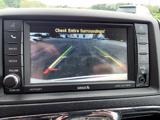 Used 2014 Chrysler Town & Country Touring FWD image 38