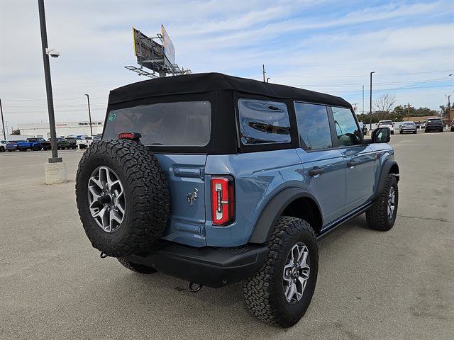 Used 2024 Ford Bronco Badlands image 5