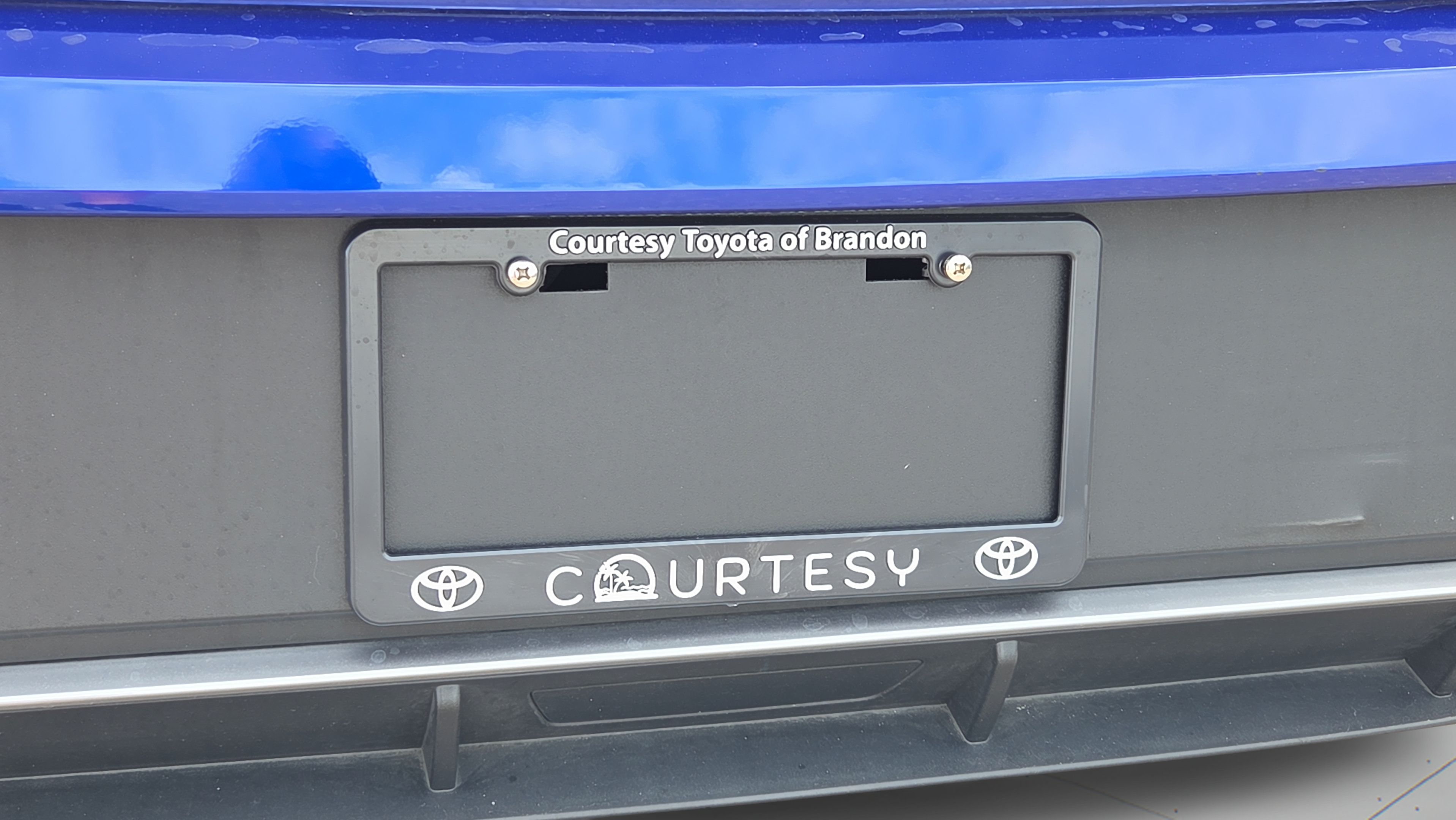 Used 2024 Hyundai Elantra Blue FWD image 9