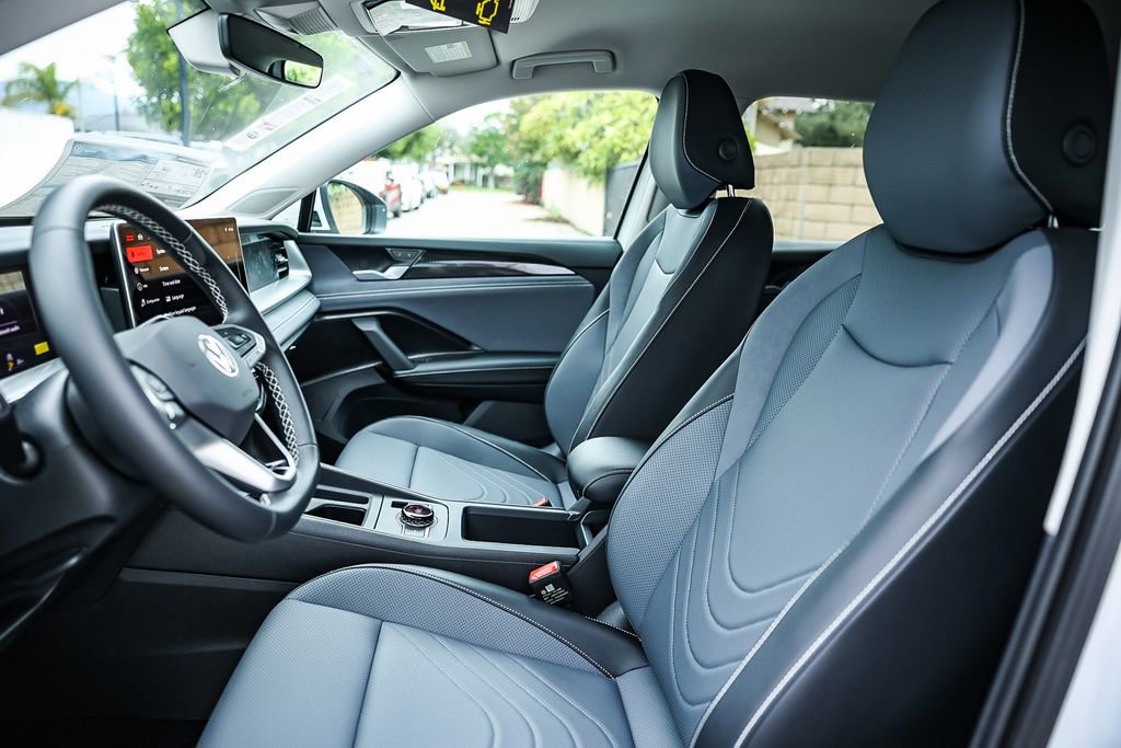 New 2026 Volkswagen Tiguan SE image 26