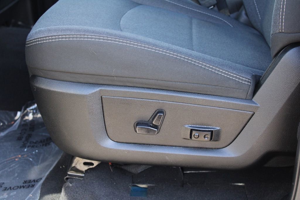 Used 2024 RAM 2500 Big Horn w/ Bed Utility Group image 16