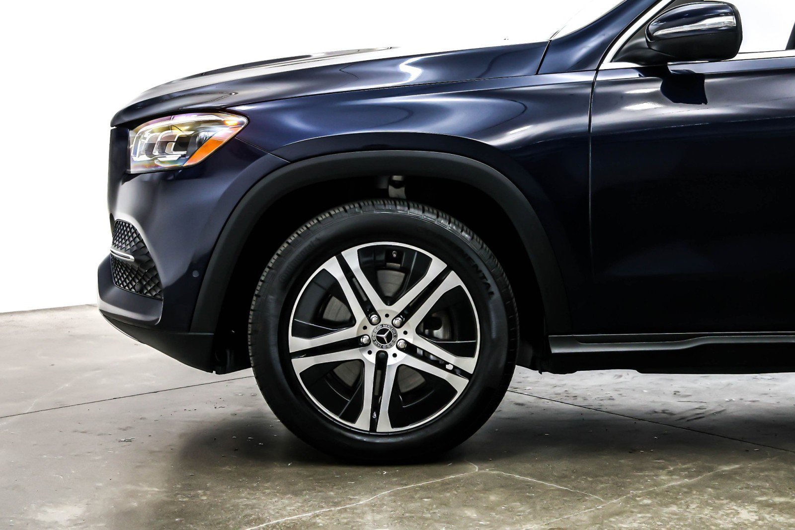 Used 2022 Mercedes-Benz GLS 450 4MATIC image 9