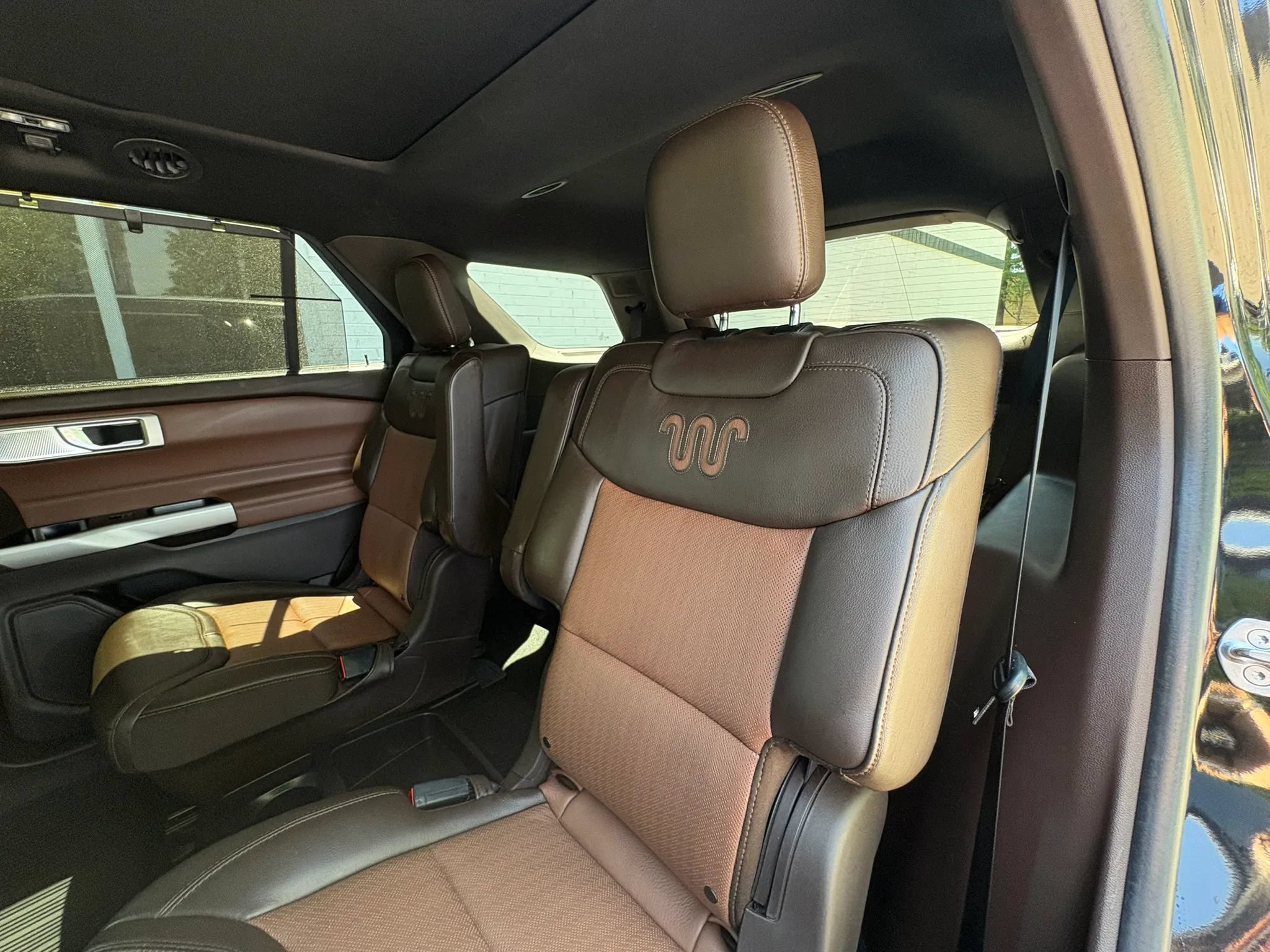 Used 2021 Ford Explorer King Ranch w/ Premium Technology Package AWD/4WD image 29