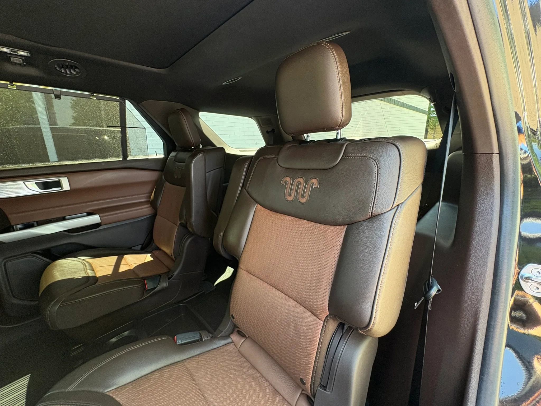 Used 2021 Ford Explorer King Ranch w/ Premium Technology Package AWD/4WD image 29
