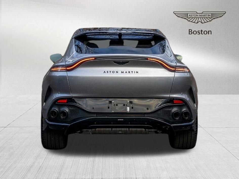 Used 2025 Aston Martin DBX 707 image 6