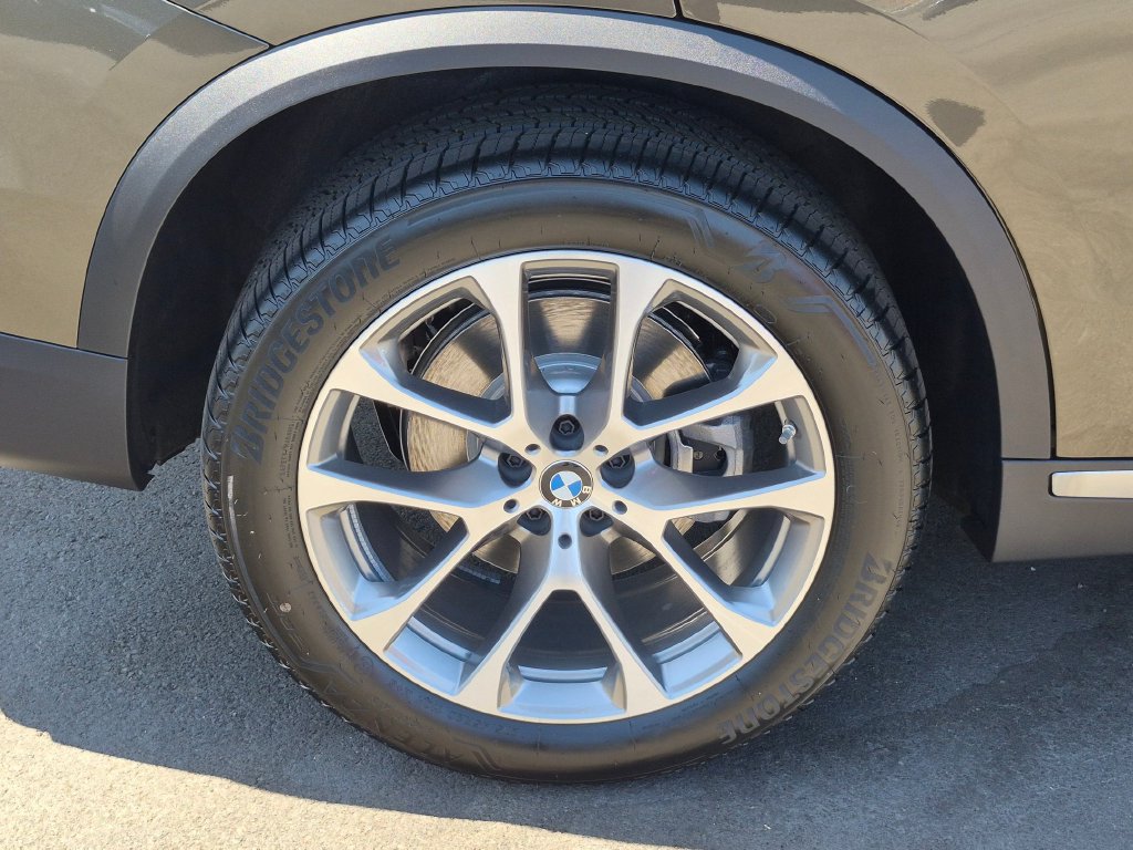 New 2026 BMW X5 sDrive40i w/ Climate Comfort Package RWD image 27