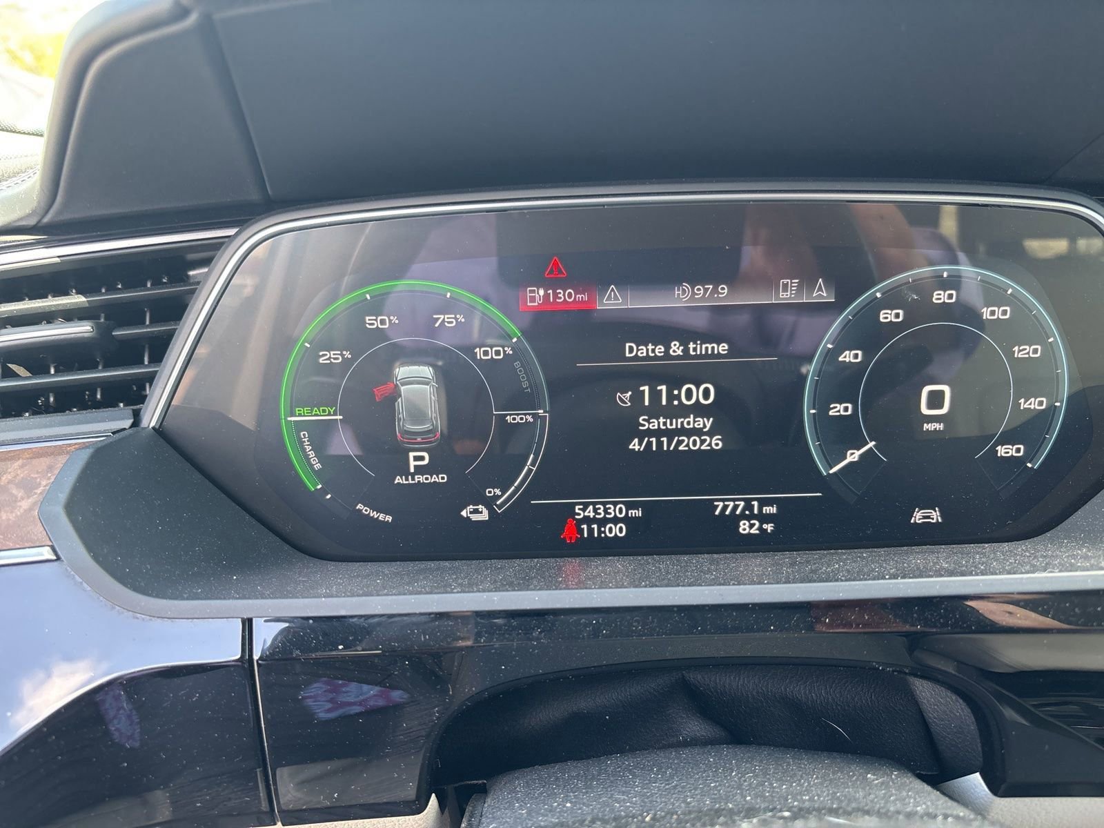 Used 2019 Audi e-tron Premium Plus image 4