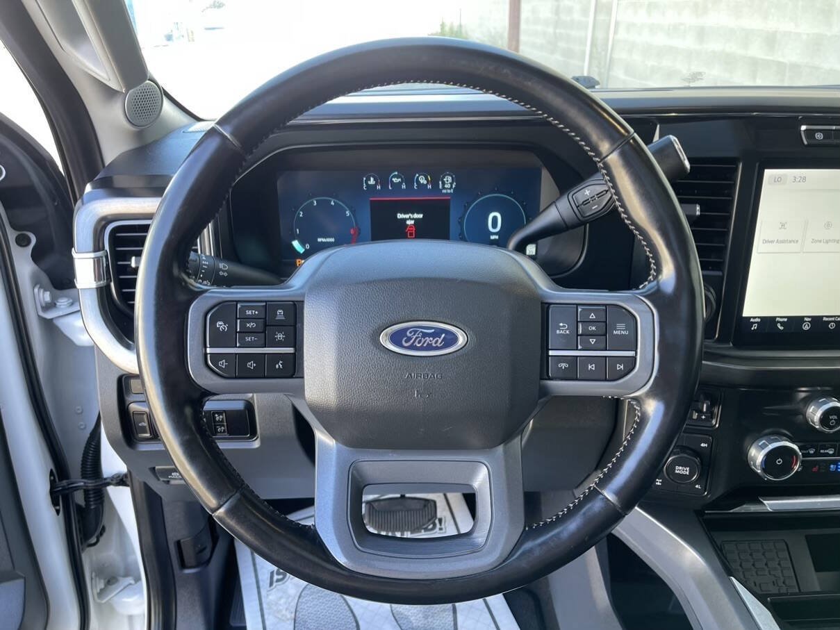 Used 2023 Ford F350 Lariat w/ Lariat Ultimate Package AWD/4WD image 22