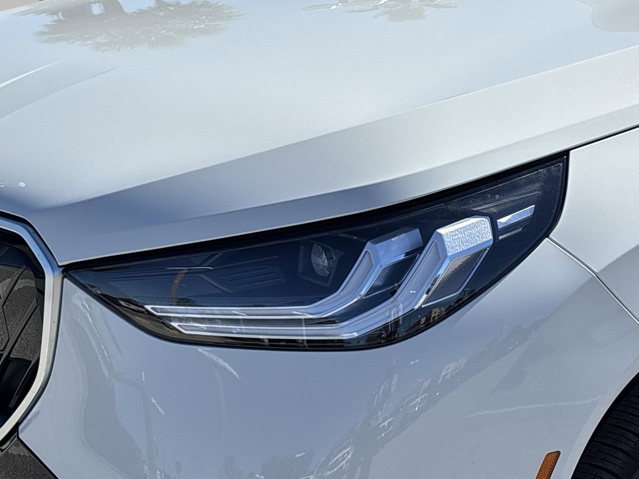 Used 2025 BMW X3 xDrive30i w/ M Sport Package image 6