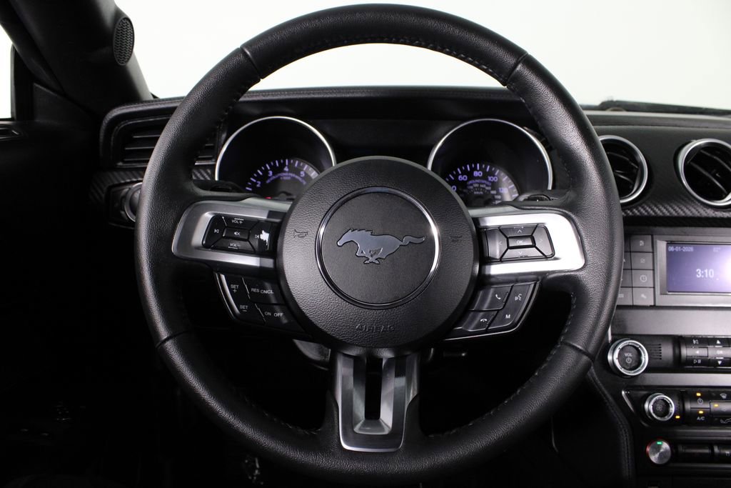 Used 2019 Ford Mustang Coupe RWD image 9