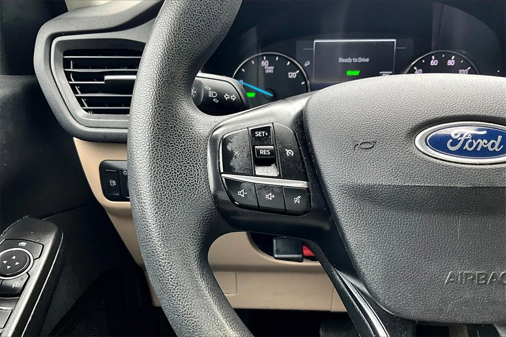 Used 2021 Ford Escape SE image 17