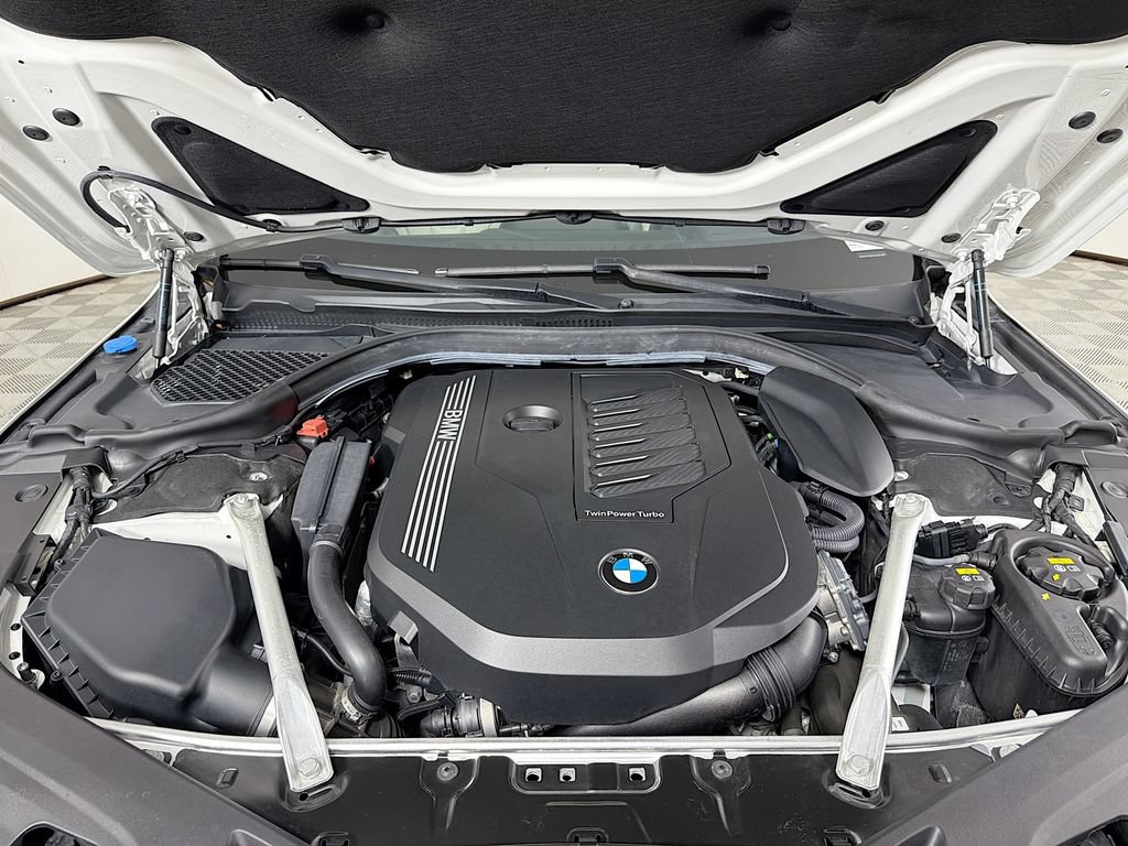 Used 2021 BMW 840i Coupe w/ M Sport Package RWD image 30