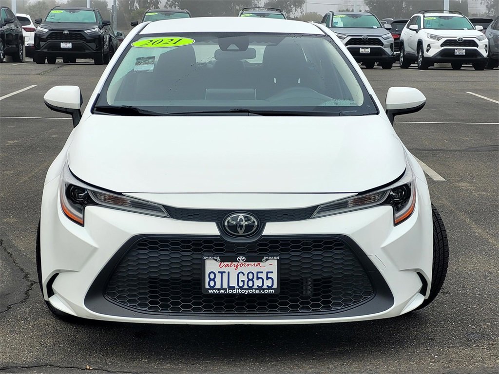 Used 2021 Toyota Corolla LE image 2