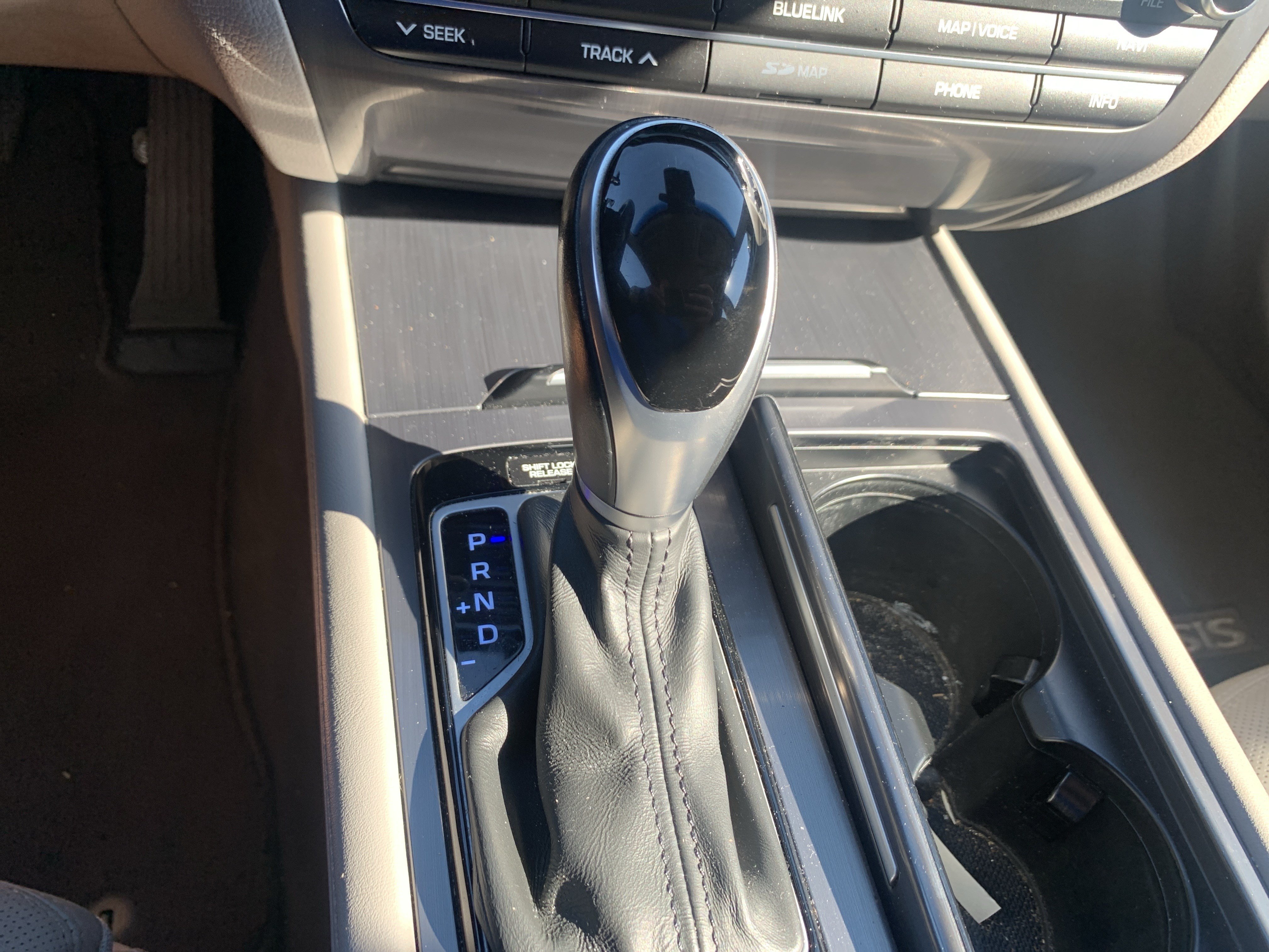 Used 2015 Hyundai Genesis 3.8 w/ Option Group 03 RWD image 26