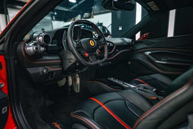 Used 2021 Ferrari F8 Tributo RWD image 13