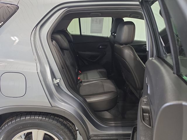 Used 2019 Chevrolet Trax LT w/ LT Convenience Package FWD image 27