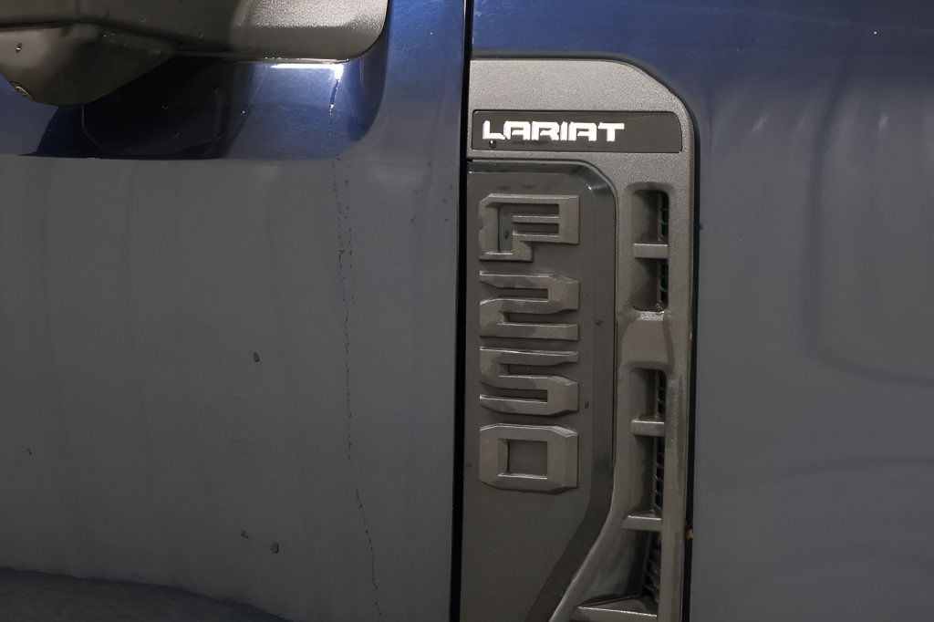 Used 2023 Ford F250 Lariat w/ Lariat Ultimate Package AWD/4WD image 34