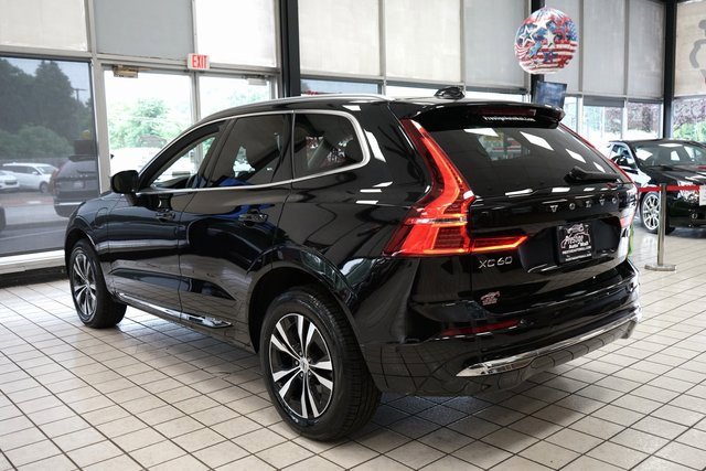 Used 2022 Volvo XC60 T8 Inscription Expression image 5