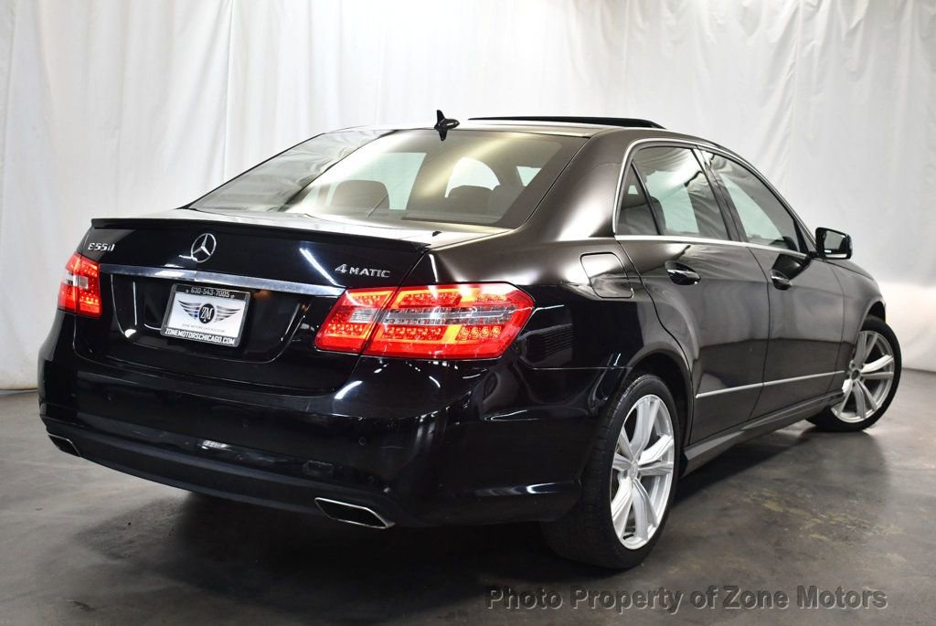 Used 2010 Mercedes-Benz E 550 4MATIC Sedan image 9