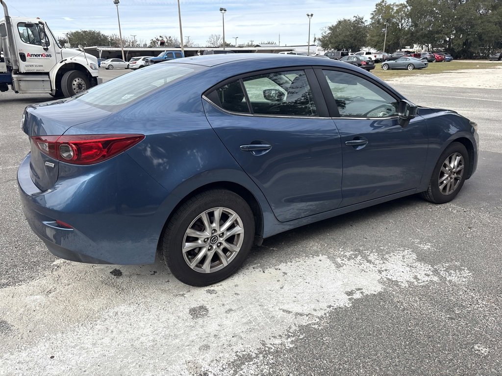 Used 2017 MAZDA MAZDA3 Sport w/ Preferred Equipment Package image 4