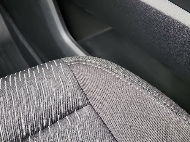 New 2027 Chevrolet Equinox LT w/ LPO, Floor Liner Package FWD image 31