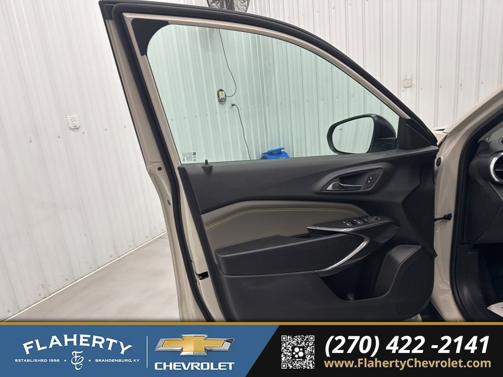 New 2026 Chevrolet Trax ACTIV w/ Driver Confidence Package image 9