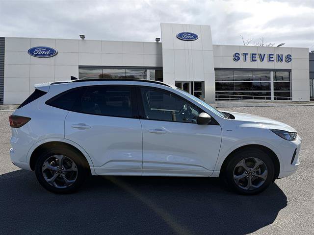 Certified 2024 Ford Escape ST-Line w/ Tech Pack #1 AWD/4WD image 5