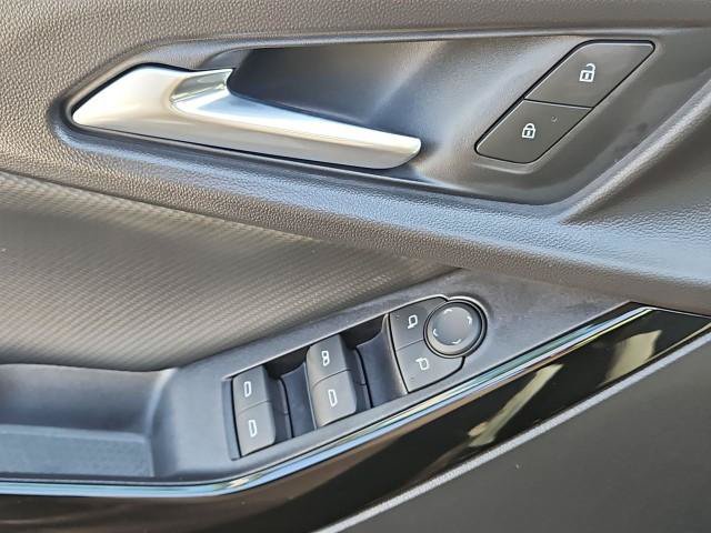 New 2027 Chevrolet Equinox LT w/ Safety and Technology Package FWD image 23