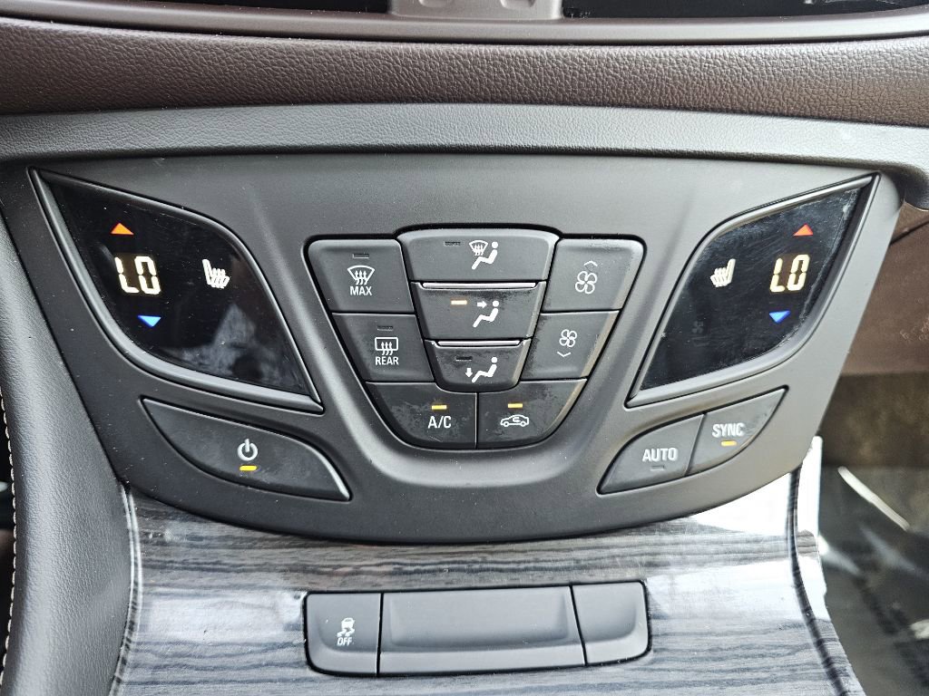 Used 2017 Buick Envision Essence image 34