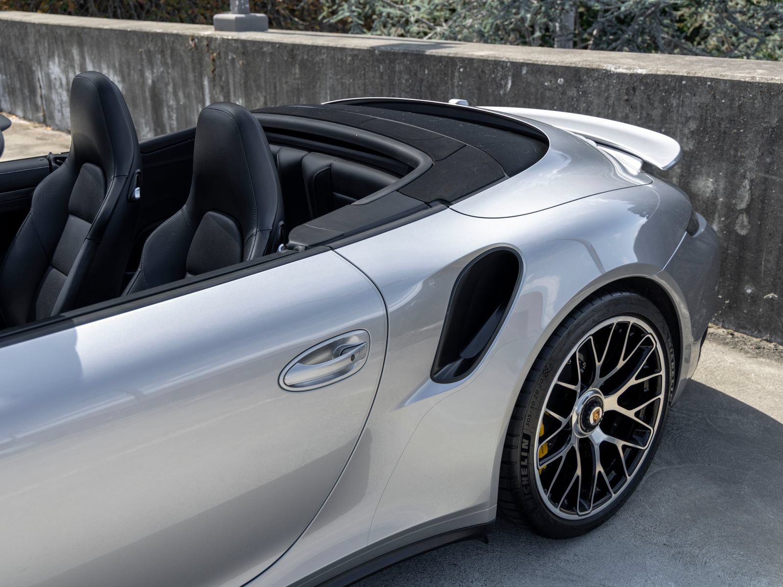 Certified 2015 Porsche 911 Turbo S AWD/4WD image 18