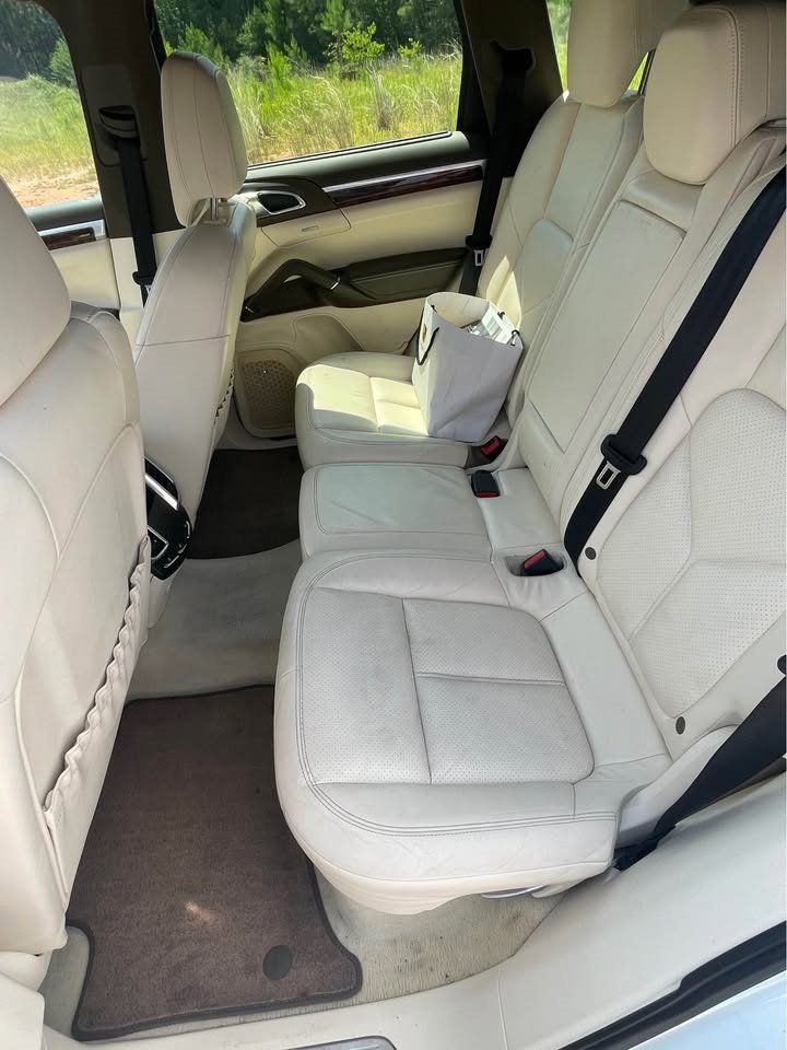 Used 2012 Porsche Cayenne S image 12