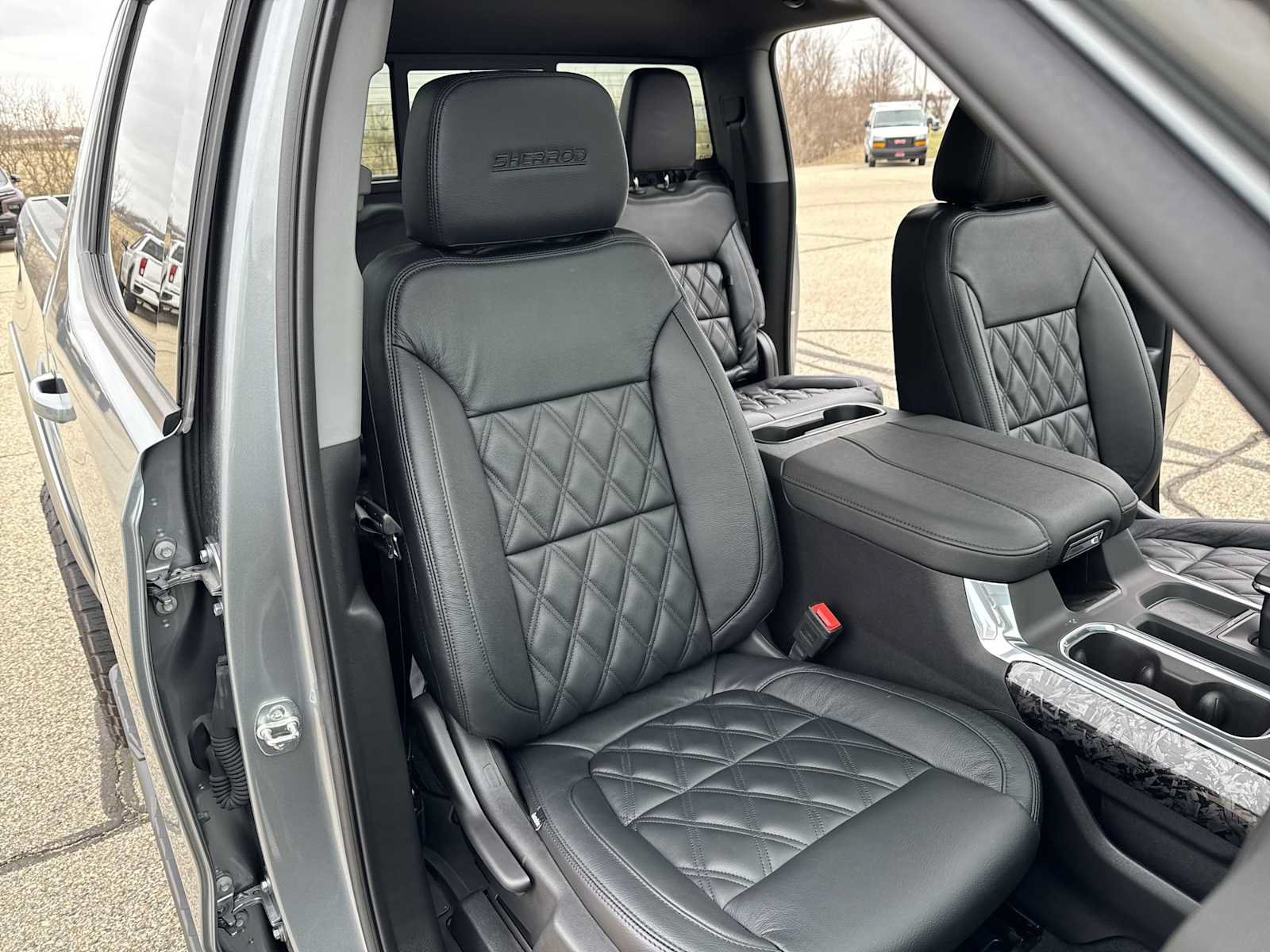 New 2025 GMC Sierra 1500 Elevation w/ Elevation Premium Package AWD/4WD image 25