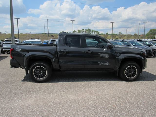 Used 2025 Toyota Tacoma TRD Sport image 2
