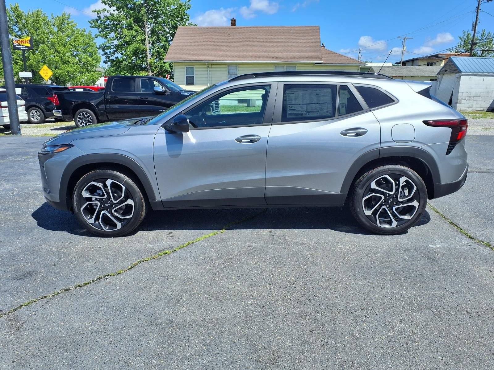 New 2026 Chevrolet Trax RS FWD image 19