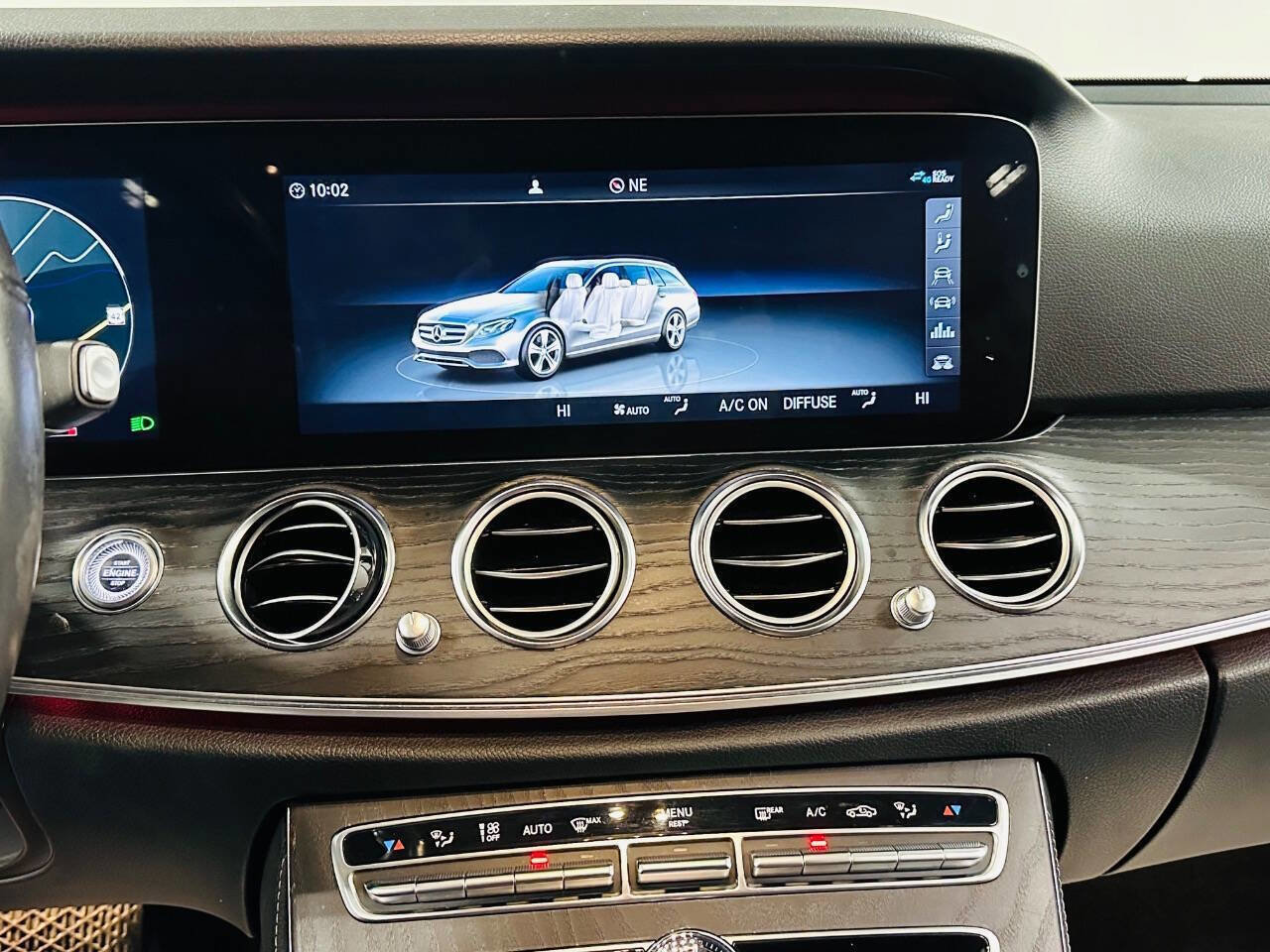 Used 2019 Mercedes-Benz E 450 E 450 4MATIC AWD 4dr Wagon image 13