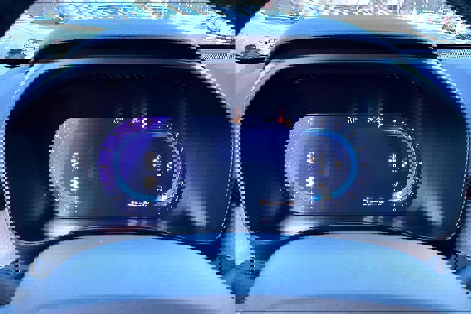 Certified 2024 Volvo XC40 B5 Plus w/ Protection Package Premier image 22