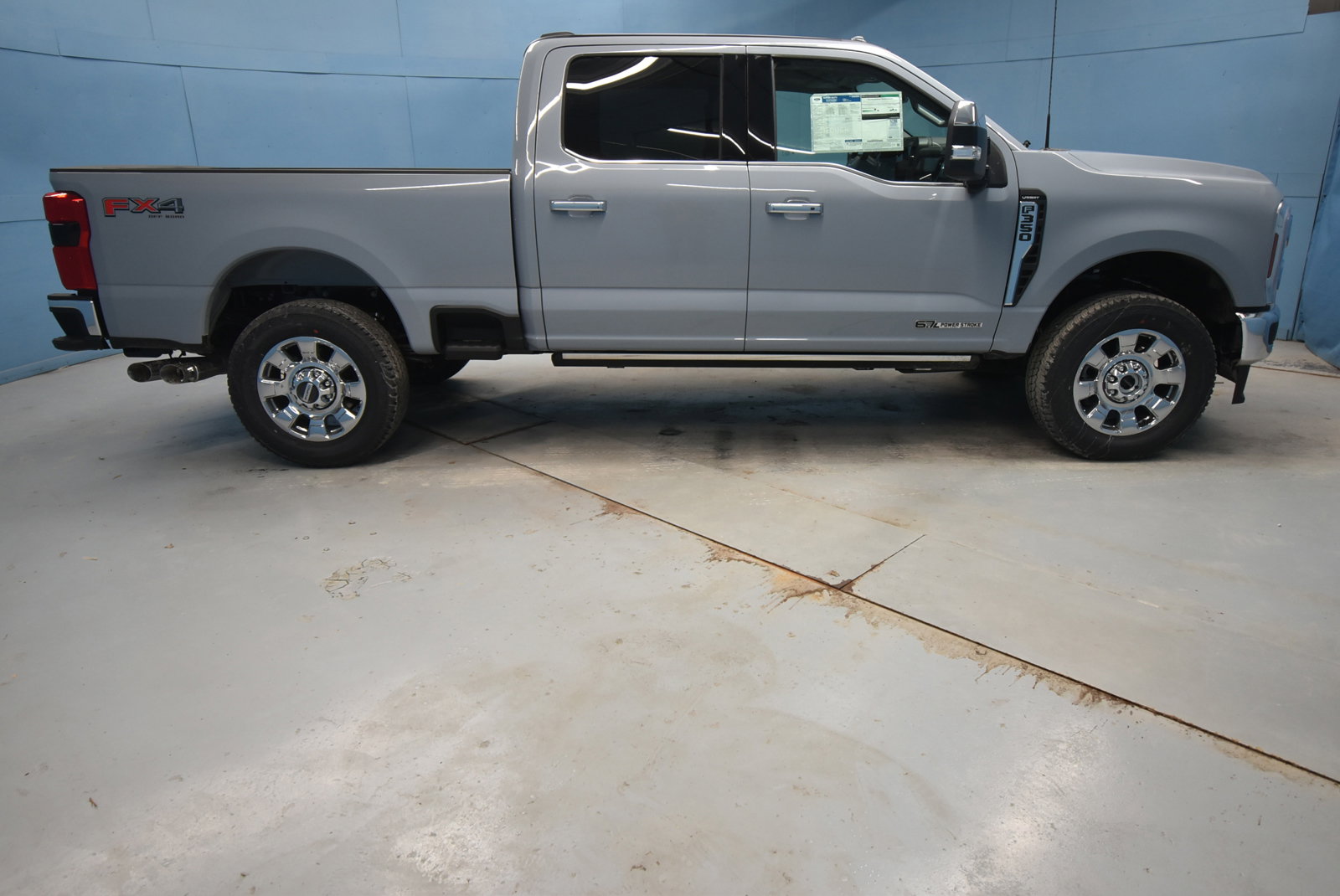 New 2025 Ford F350 Lariat w/ Lariat Ultimate Package image 29