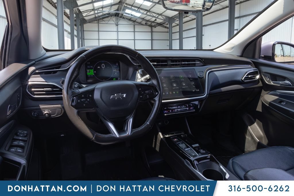 Used 2023 Chevrolet Bolt EUV Premier FWD image 16