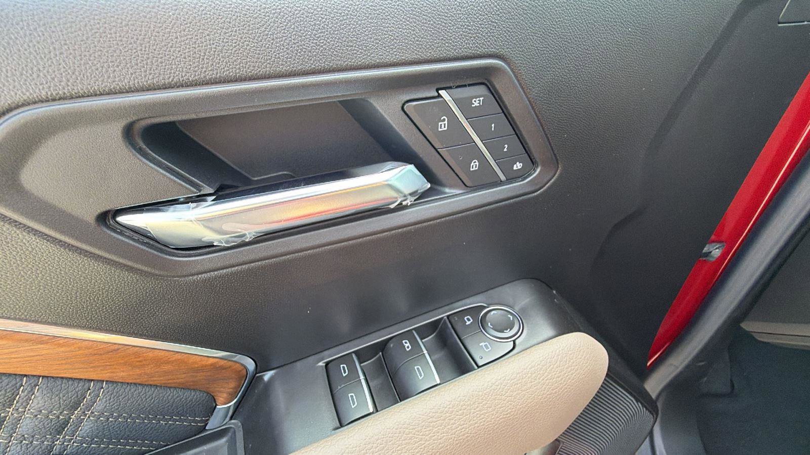 New 2026 GMC Canyon Denali AWD/4WD image 16