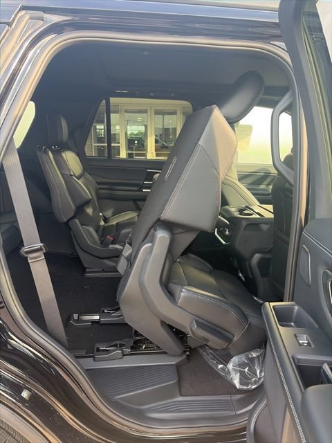 New 2026 Ford Expedition Platinum w/ Stealth Performance Package AWD/4WD image 20